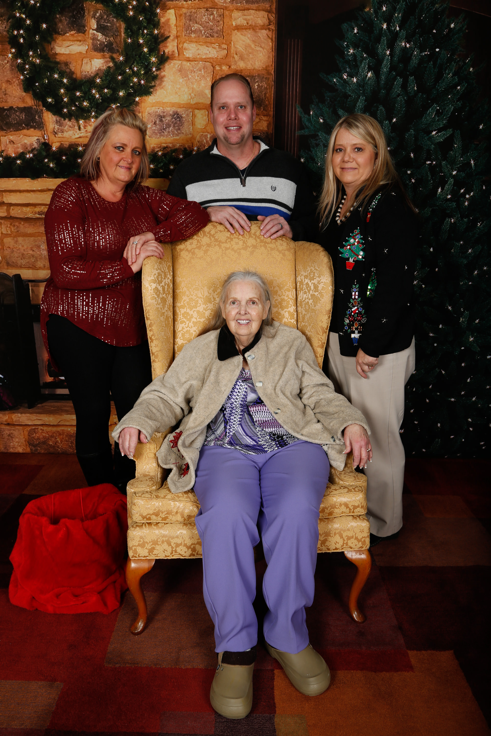 New Covenant Santa 2017-016